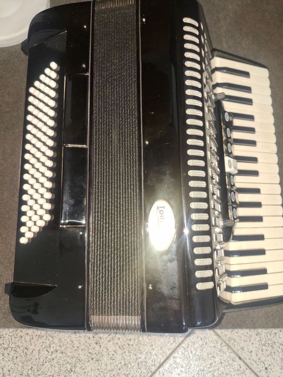 Acordeon 80 baixos 