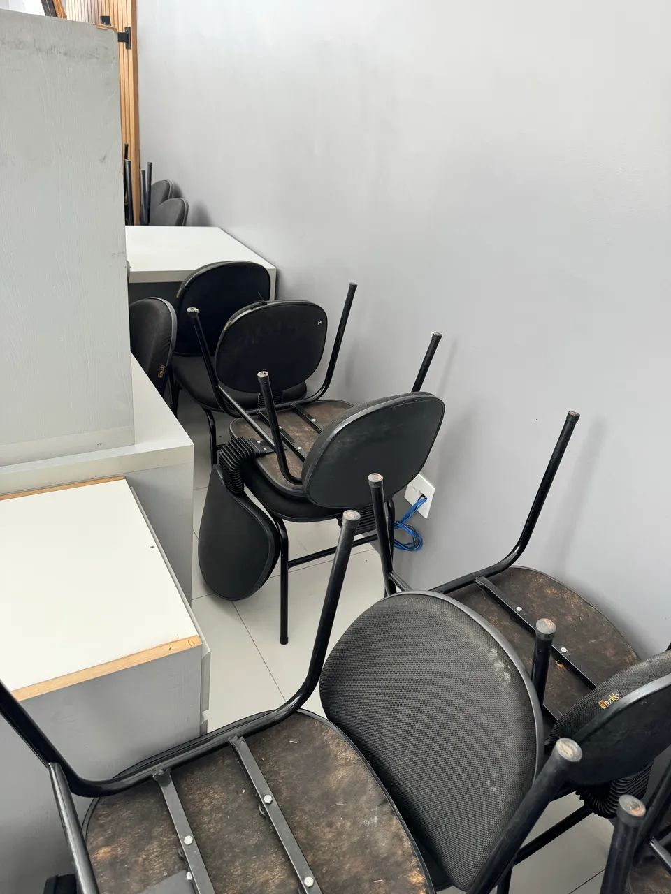 Cadeiras pra escritório 