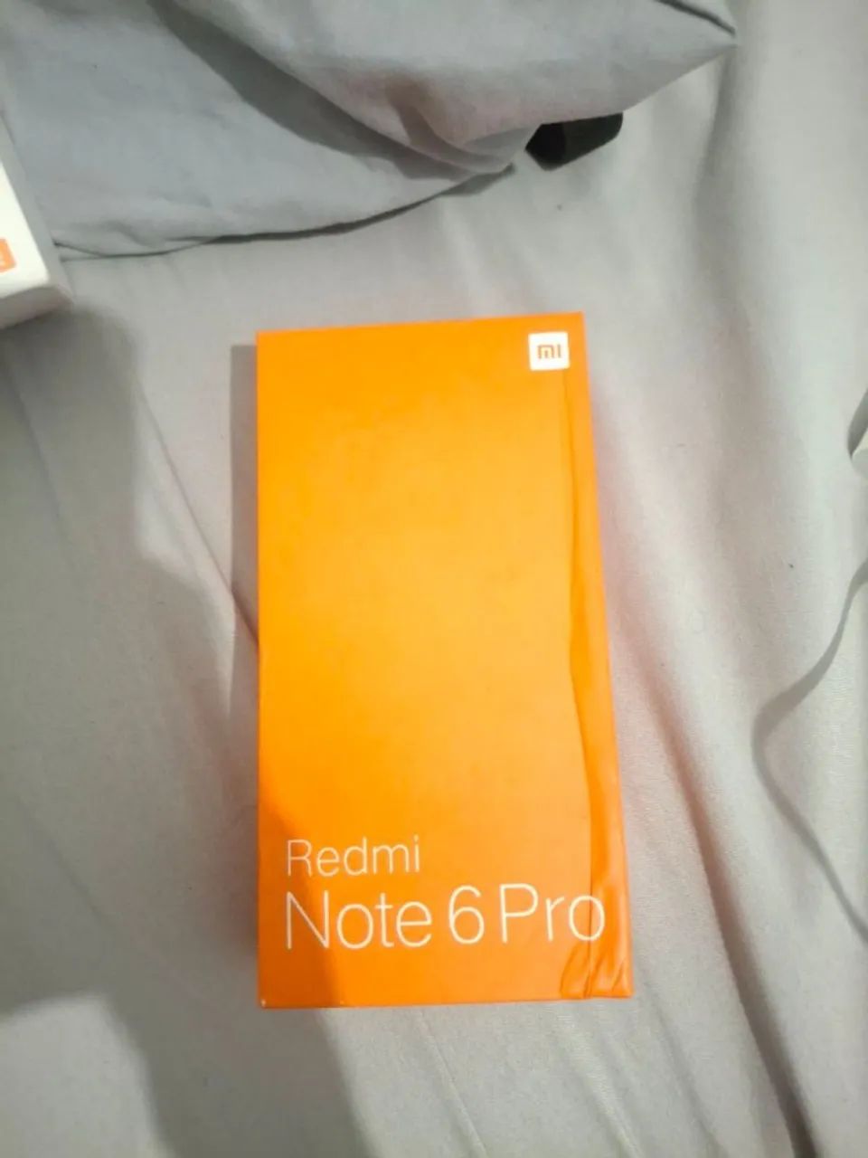 Caixa  vazia de redmi note 6 pro