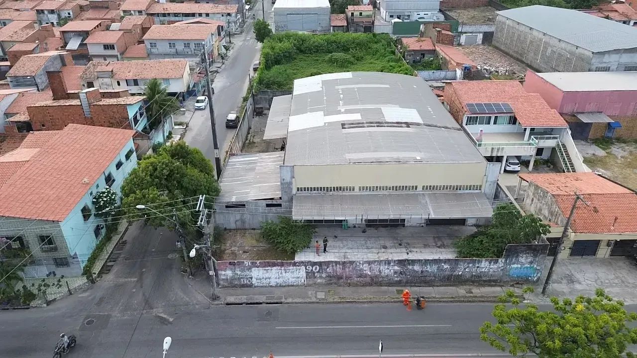 GALPÃO COM TERRENO NO PASSARÉ