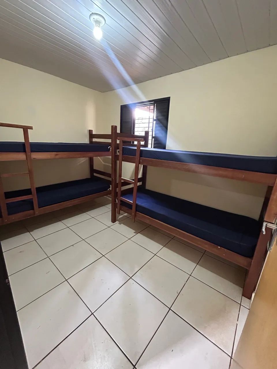 CASA COM ÓTIMA LOCALIZAÇÃO  - Foto 9