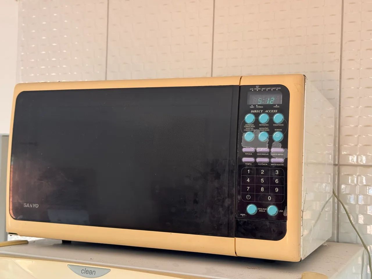 Micro-ondas Sanyo Usado - Funcionando Perfeitamente! - Foto 3