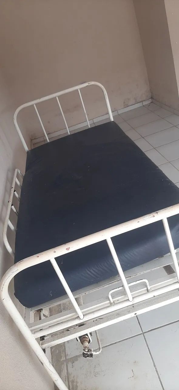 Cama hospitalar usada  - Foto 3