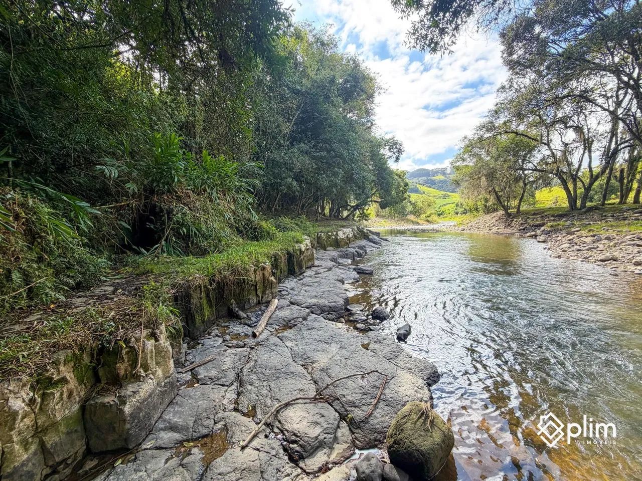Terreno de 2,7 hectares com Rio incrível em Alfredo Wagner  SC - Foto 2
