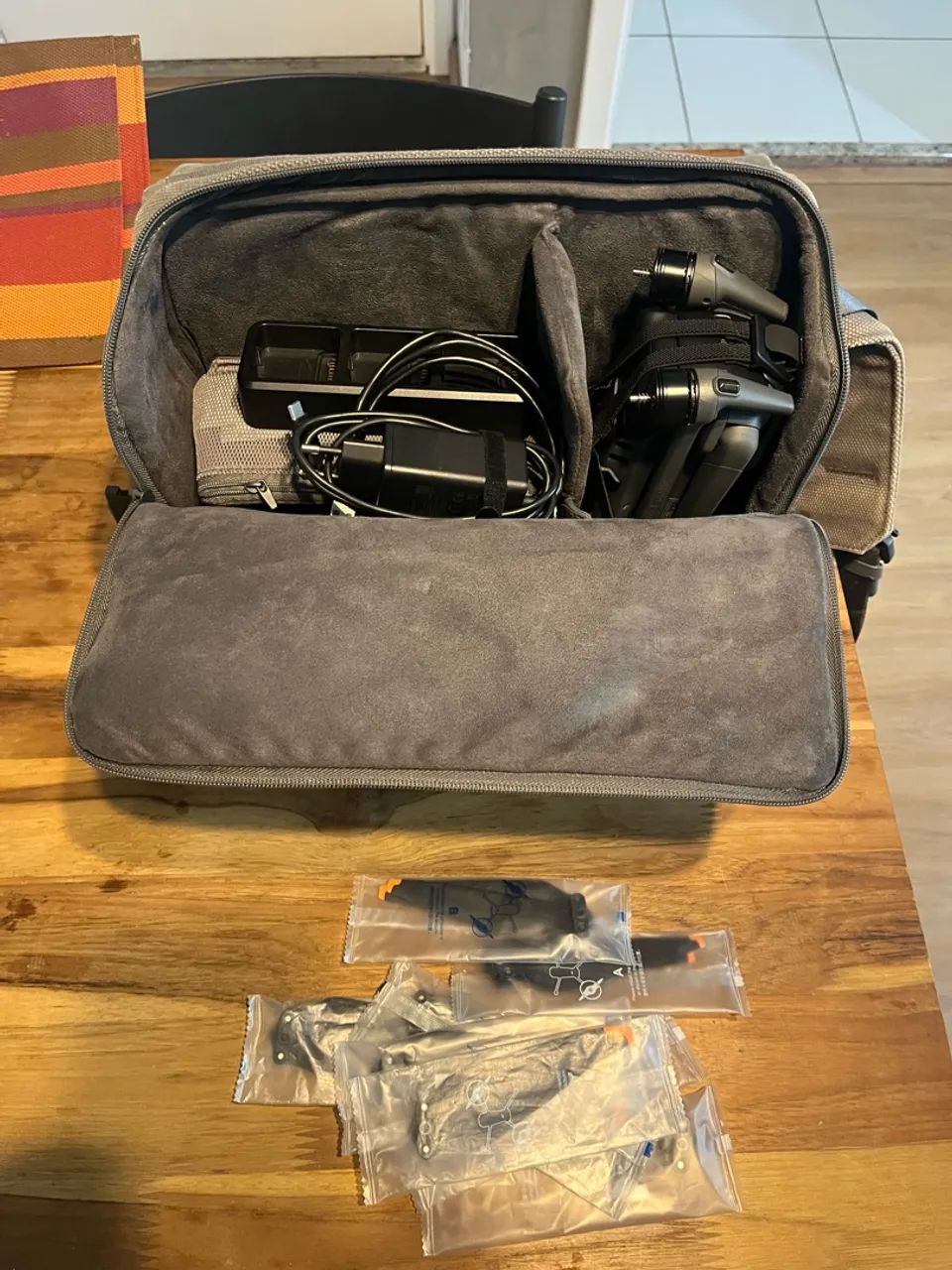 DJI Mavic 3 Classic Flymore com Tela e Anatel - Foto 2