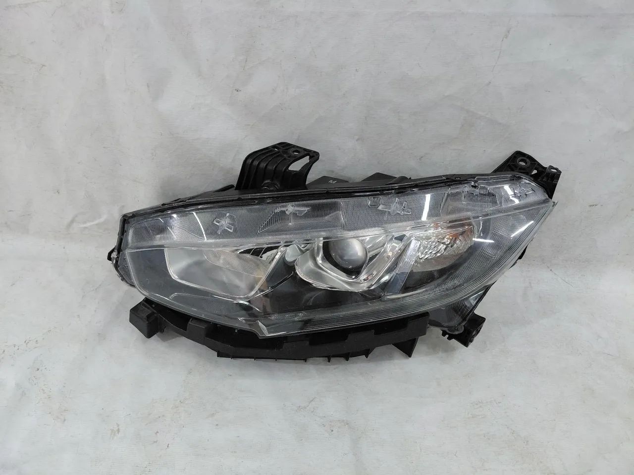 Farol Civic G10 esquerdo com Led 2017/ 2021 - Foto 2