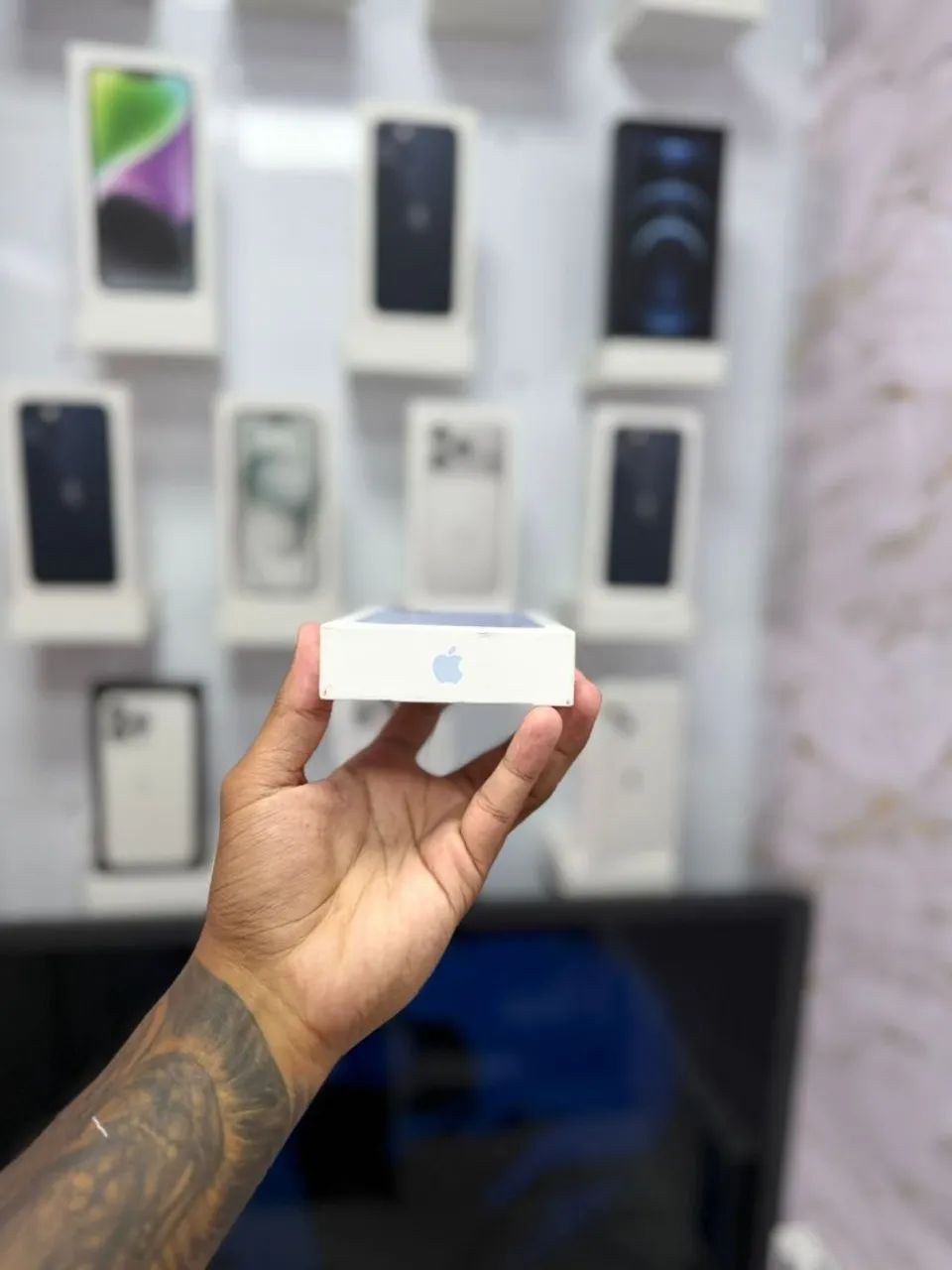 IPHONE 17 256GB AZUL<br>R$ 5.999,00 TOP - Foto 3