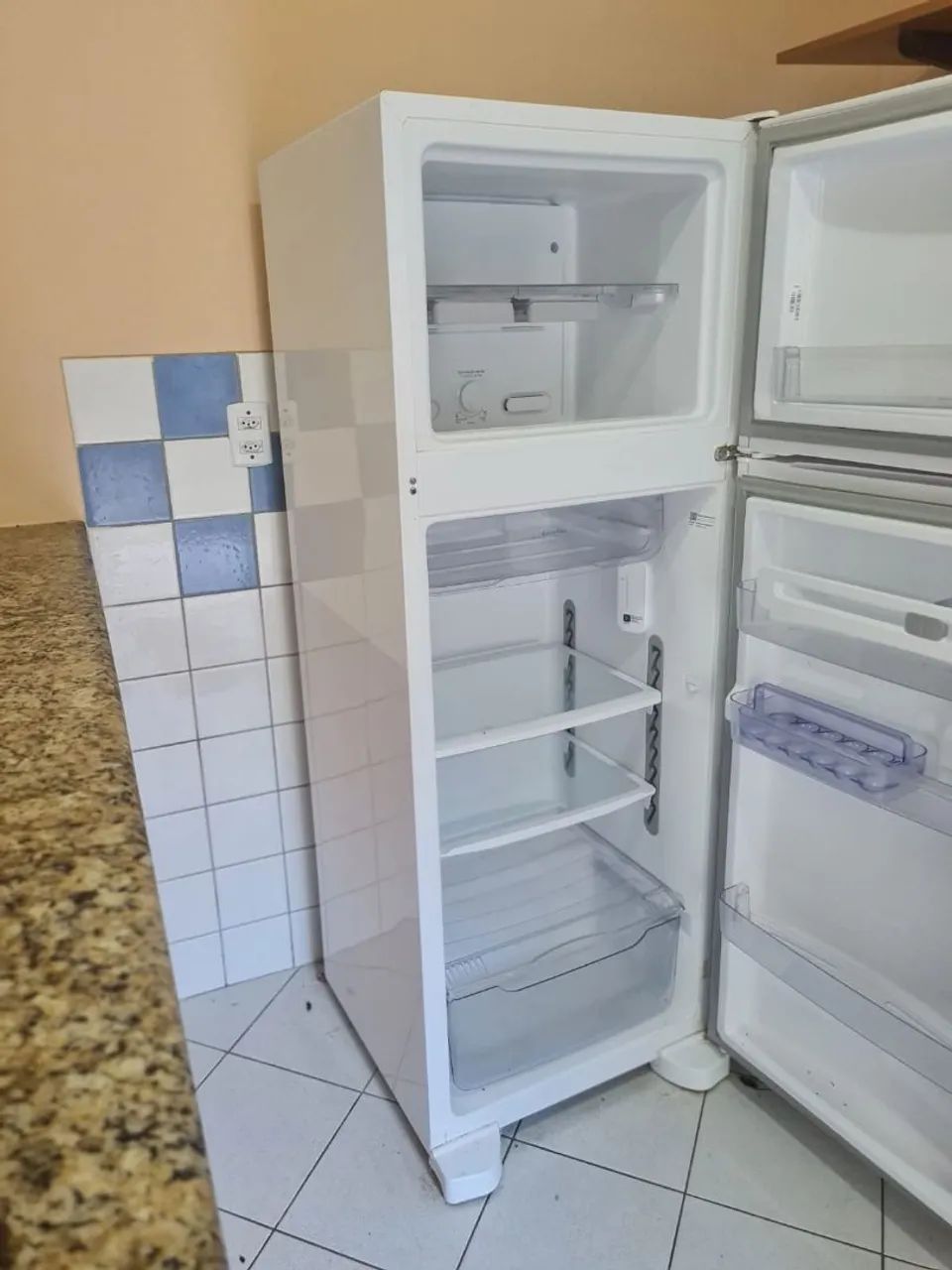 Vendo Geladeira Consul - Foto 3