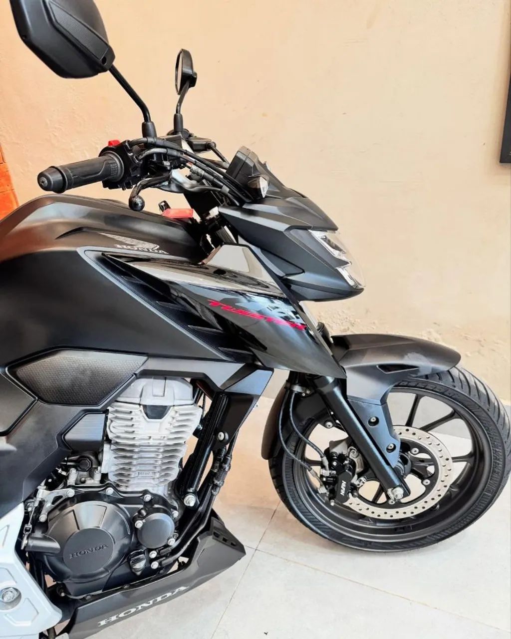 CB 300F TWISTER ABS 2023 - Foto 4