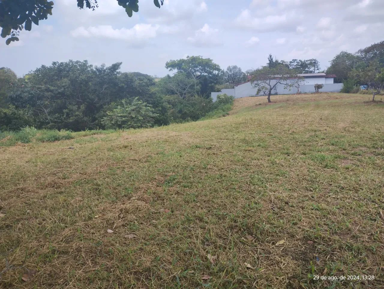 Área excelente em aldeia, nascente e de esquina. - Foto 6