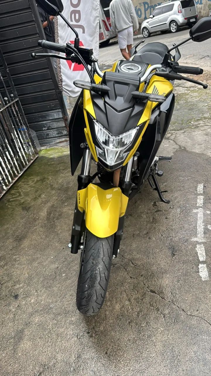 Vende se cb 300f