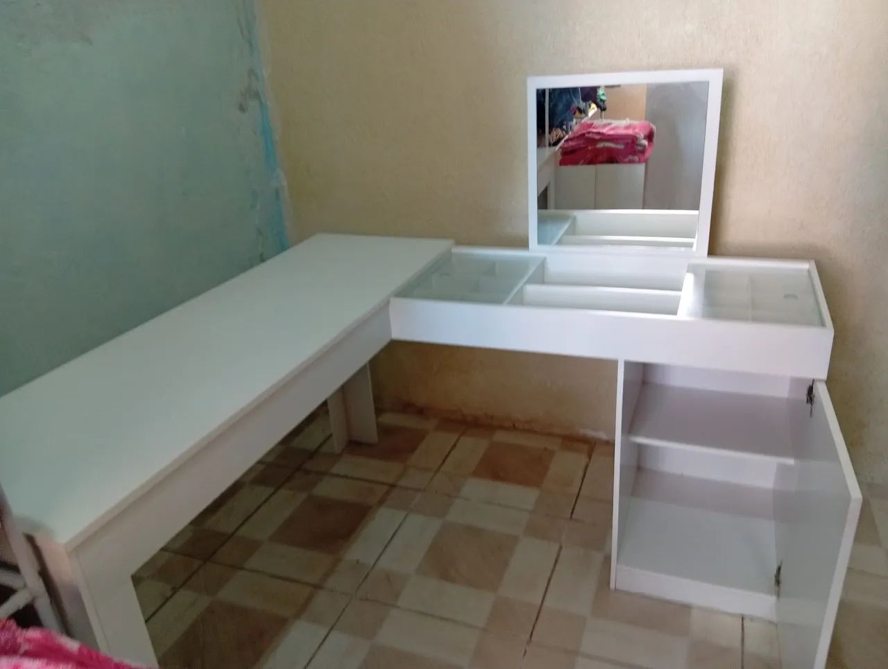 Vendo escrivaninha+penteadeira  - Foto 2