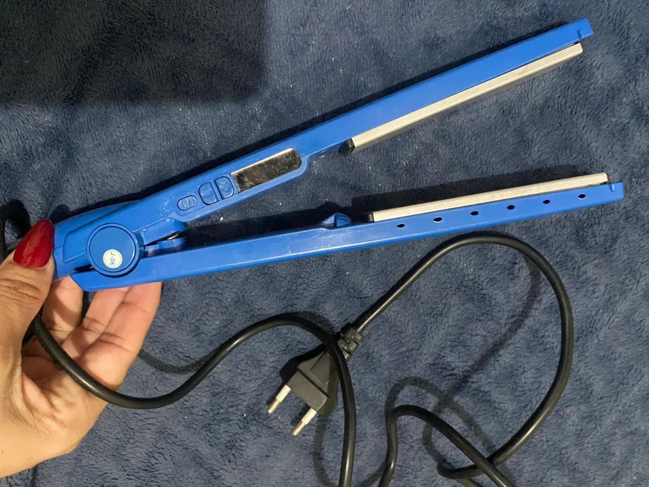 Prancha de cabelo com alta voltagem  - Foto 3