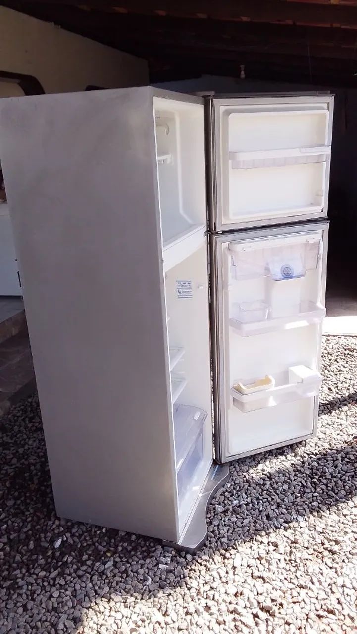 ? Geladeira Electrolux funcionando perfeitamente com garantia ? - Foto 3