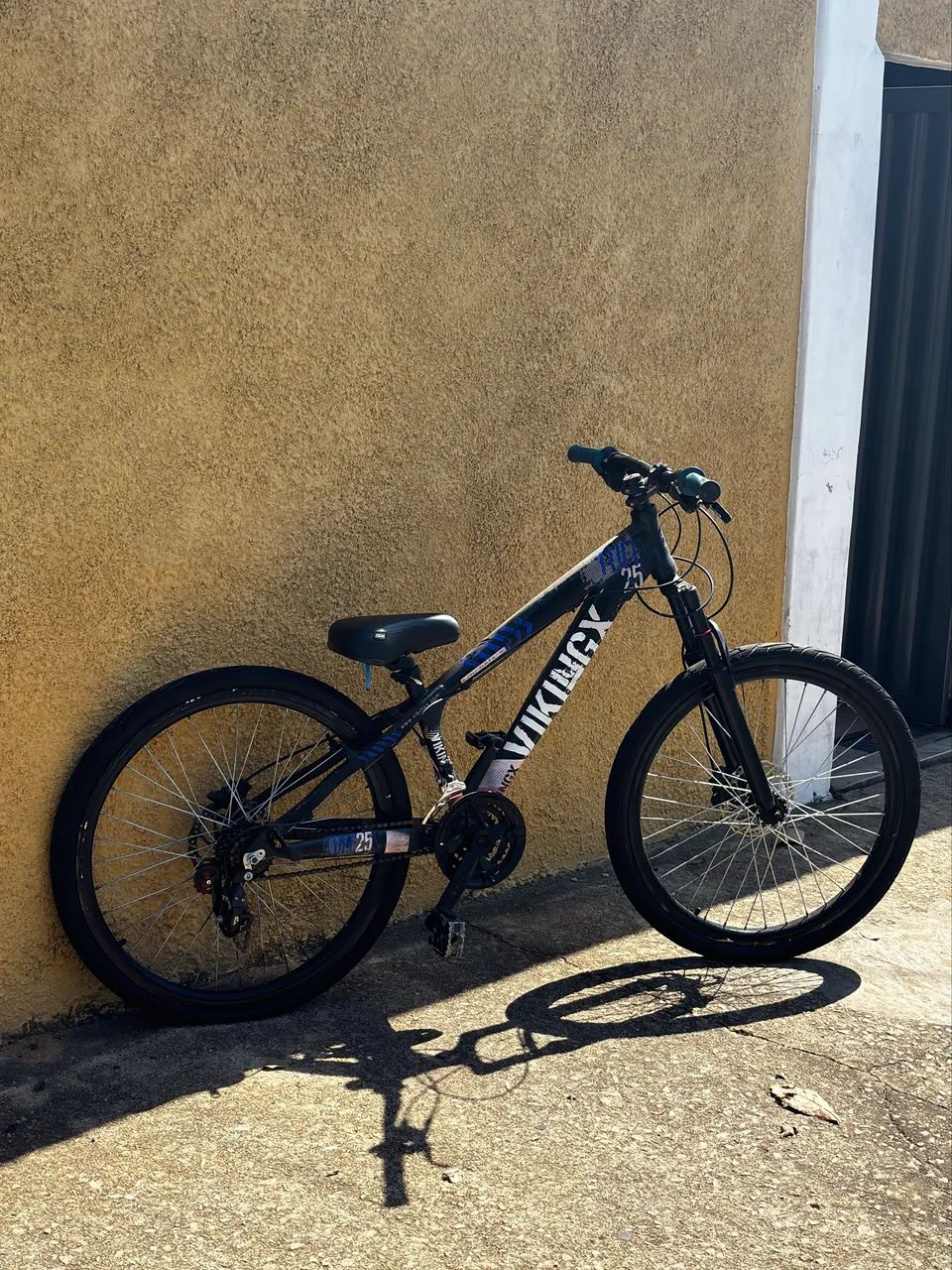 Vendo bicicleta viking tuff 25  - Foto 4