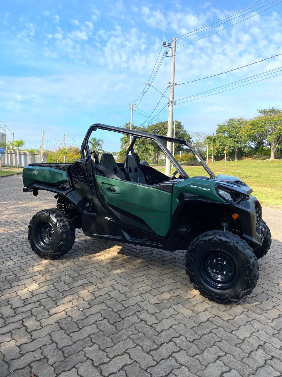 UTV CAN AM COMMANDER 1000R 2022 - Foto 2