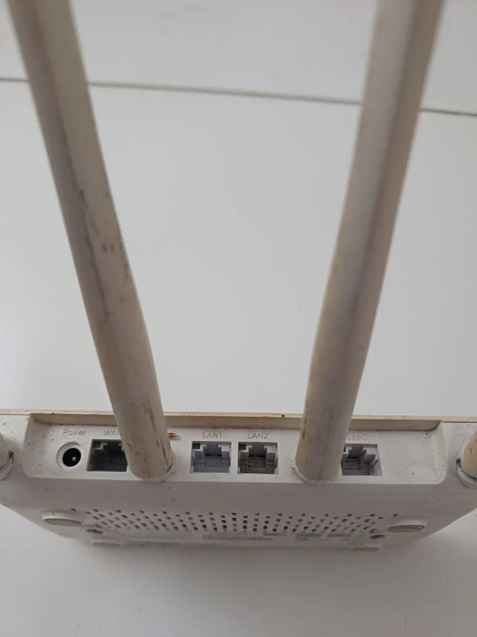 Modem ZTE 2.4 ghz 5g - Foto 4