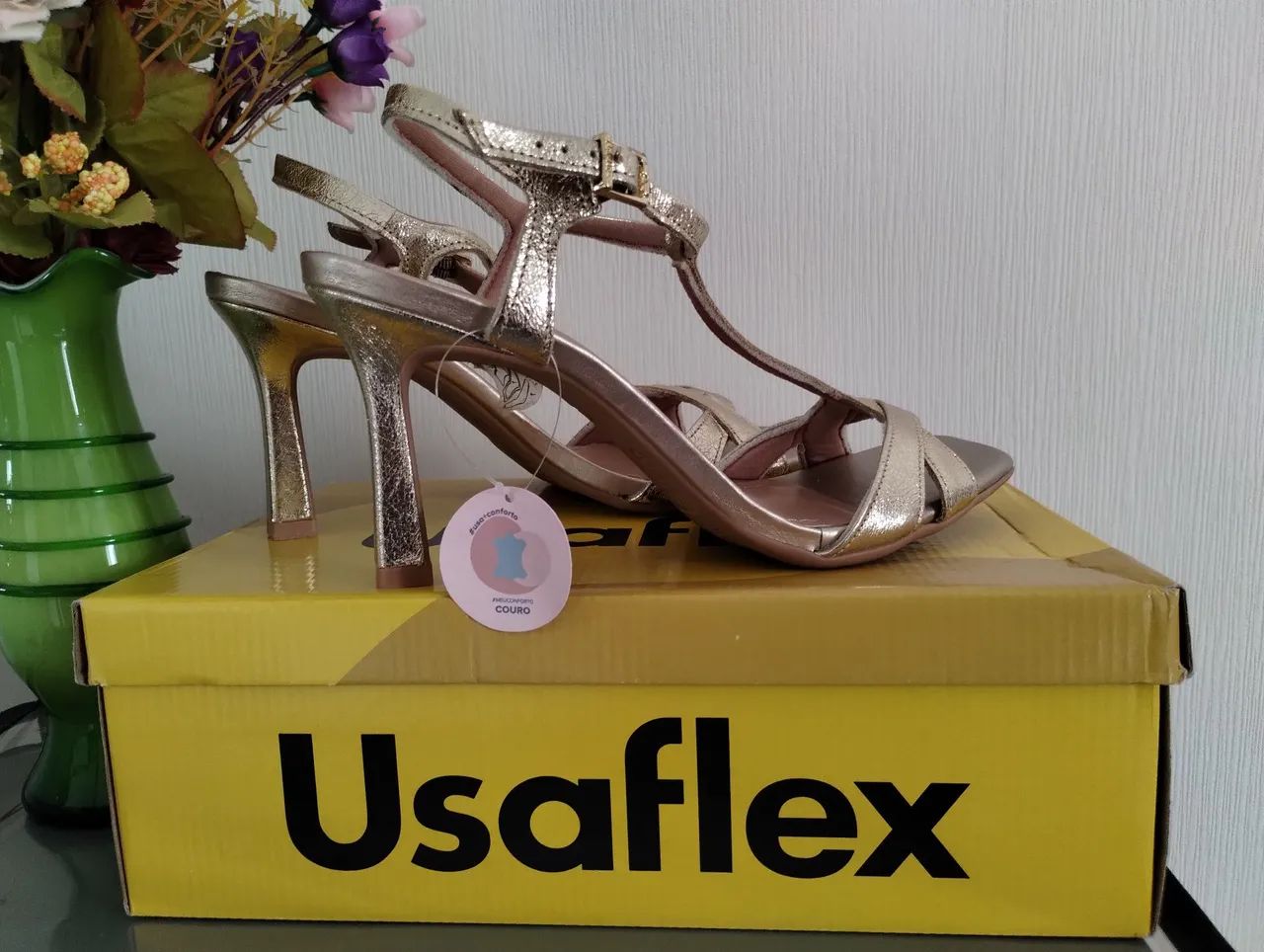 Sandália em couro Usaflex dourada NR 38 nova  - Foto 2