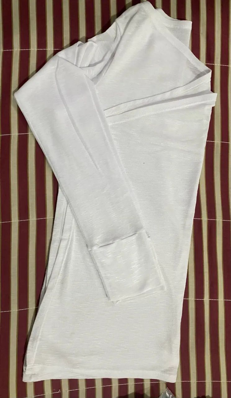 2 Blusas - TAM G - R$ 19,99 - Foto 5