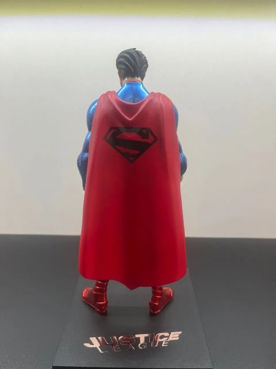 Miniatura Kotobukiya Superman DC - Foto 4
