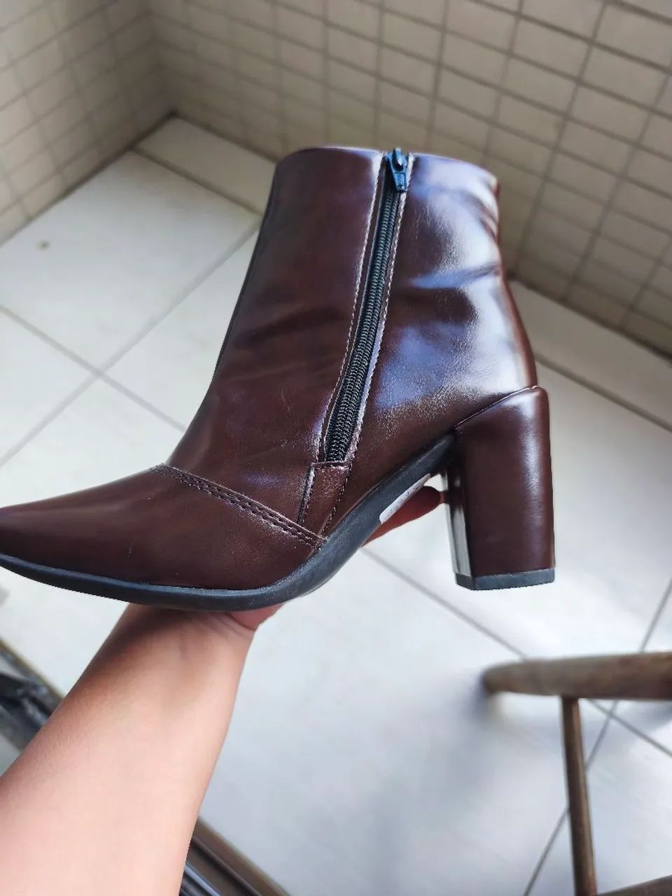 Bota nunca usada número 35 - Foto 2