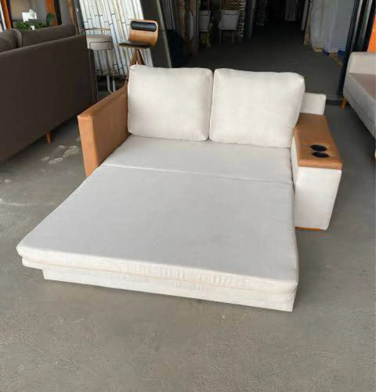 Sofa Cama Sandra 1.60m - Bege Linho/Marrom Courino Produto Novo  - Foto 2
