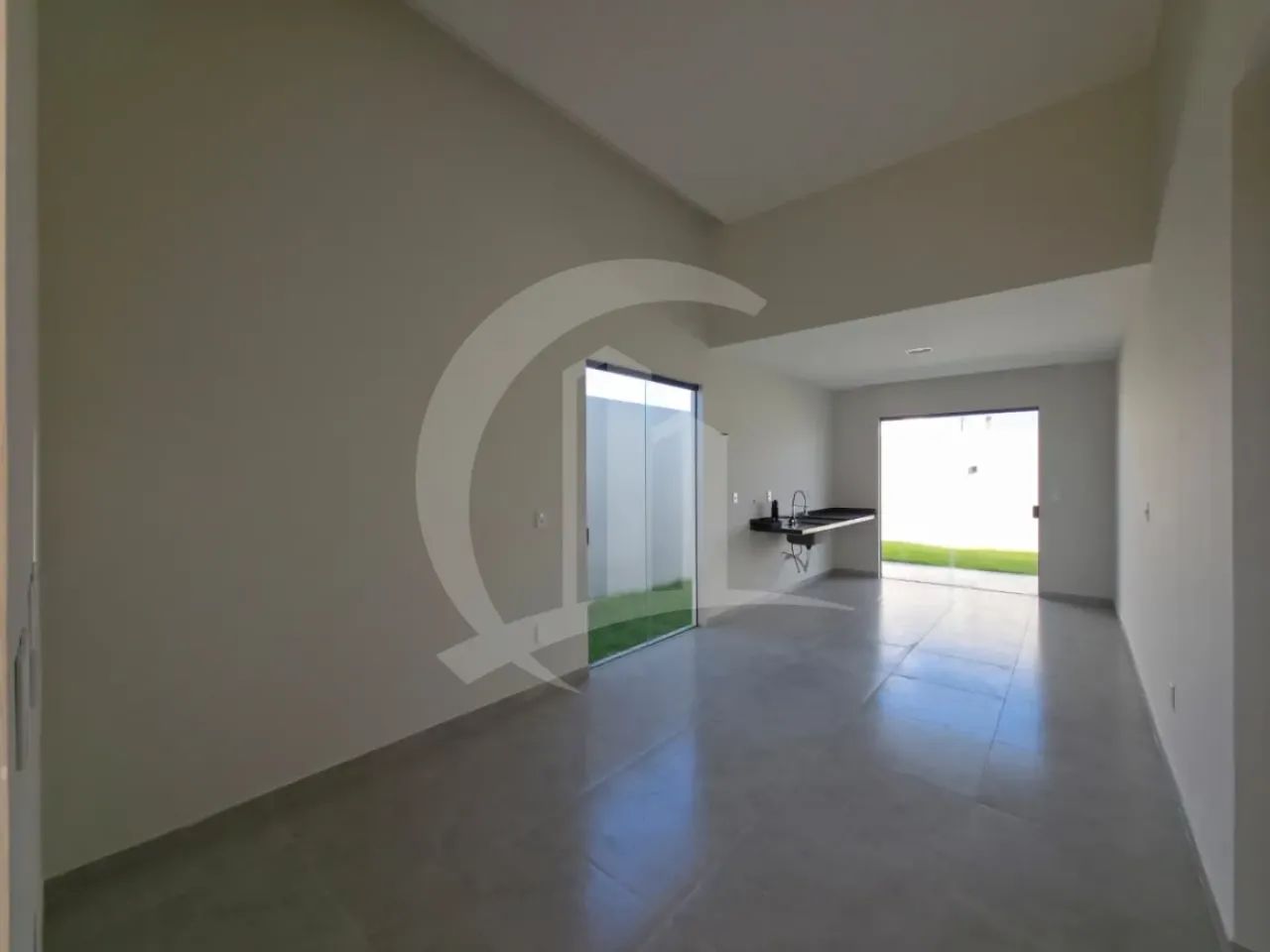 Casa à Venda no Luar da Barra 2 | 3 Quartos com Suíte e 2 Vagas - Foto 2