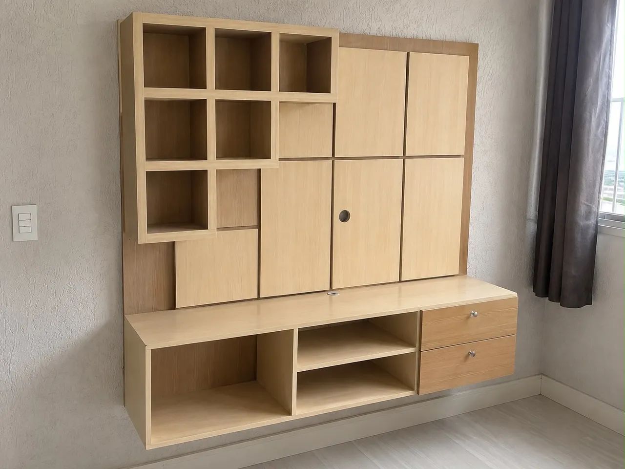 Painel de Tv e multiuso 