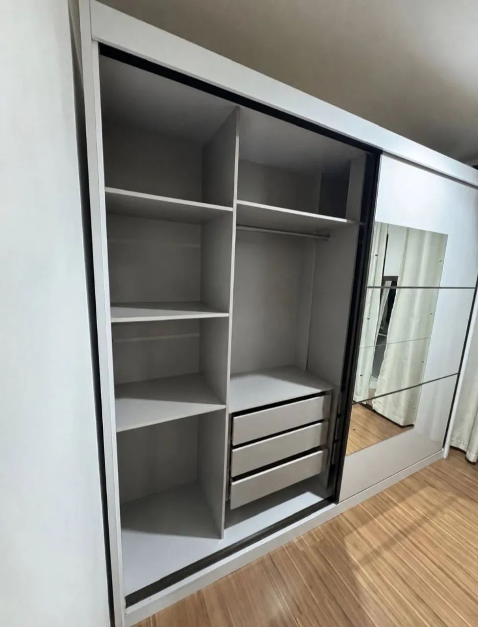Guarda-roupa de 8 portas  - Foto 2