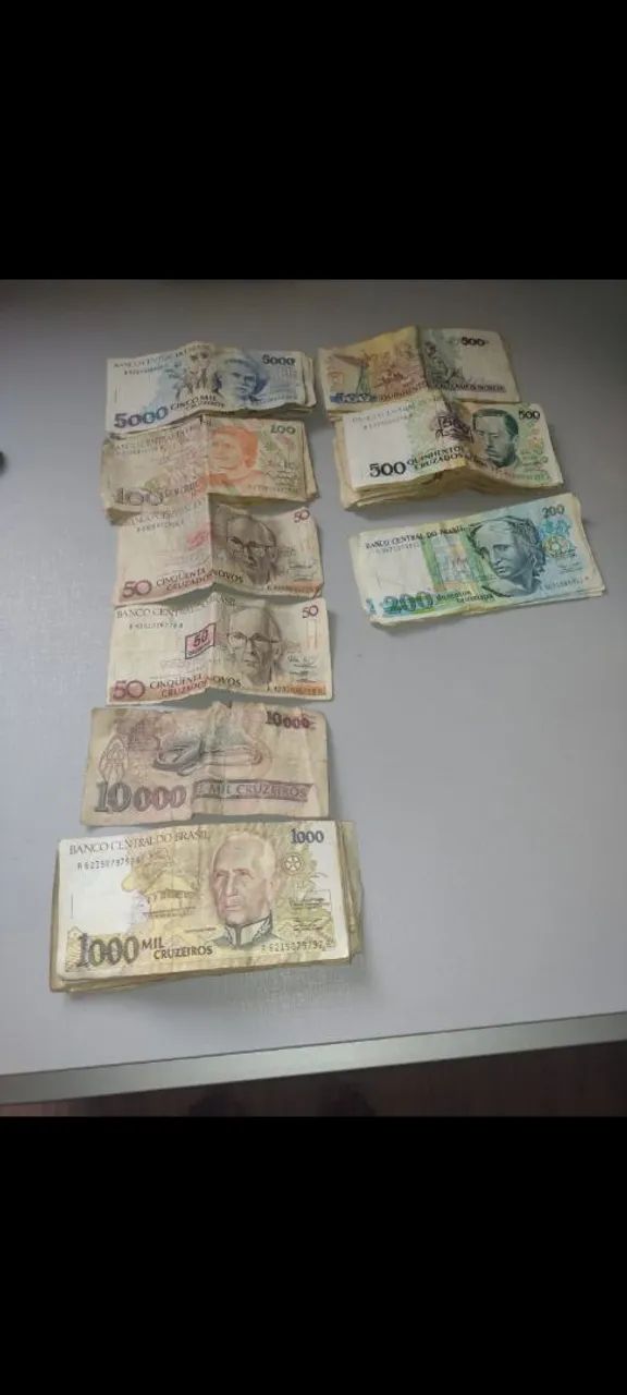 Colecionador moedas antigas 