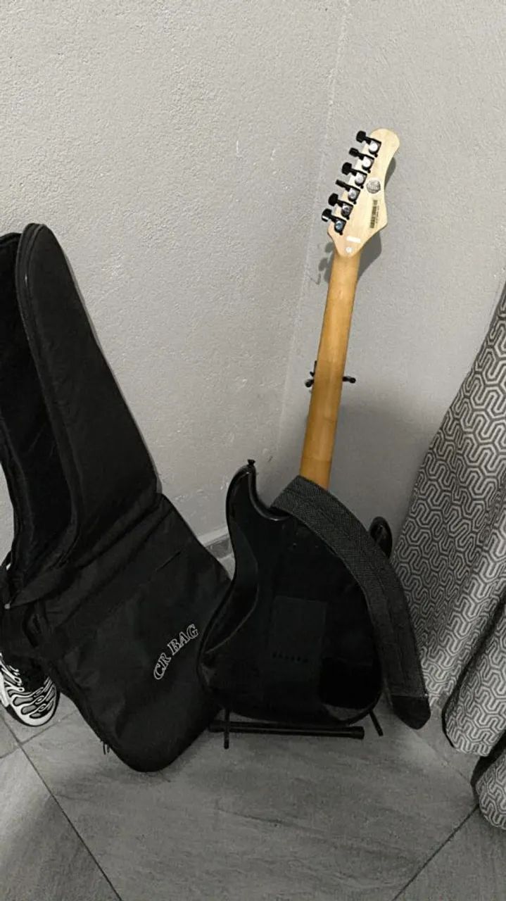 Guitarra preta - Foto 4