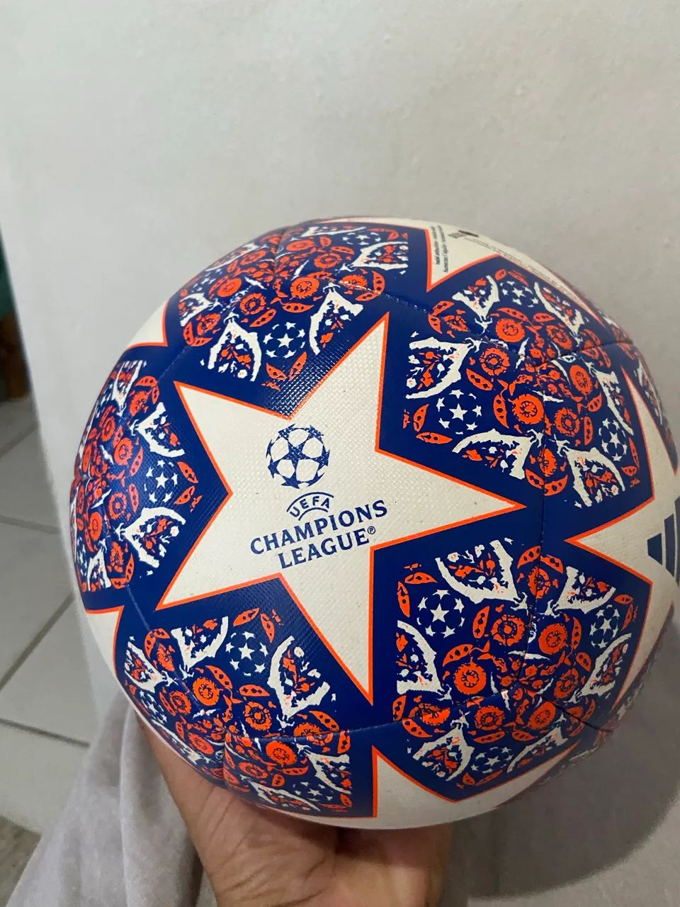 Bola