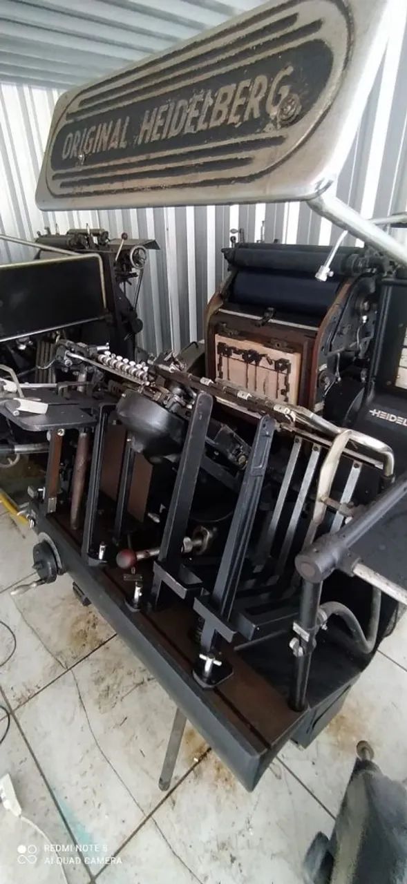 Maquina corte e vinco automática 