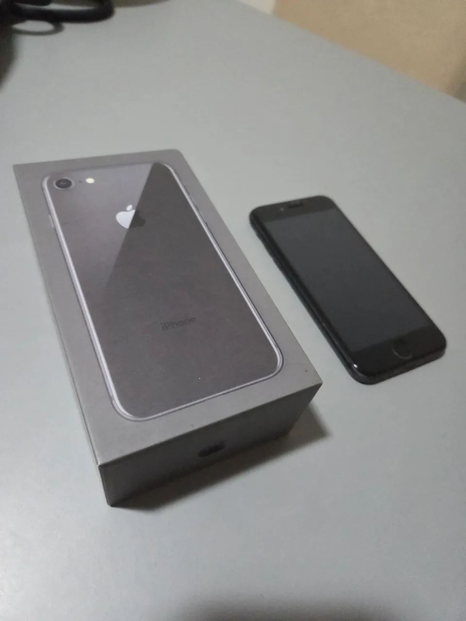 iPhone 8 com caixa original - 256gb - Celulares e Smartphones