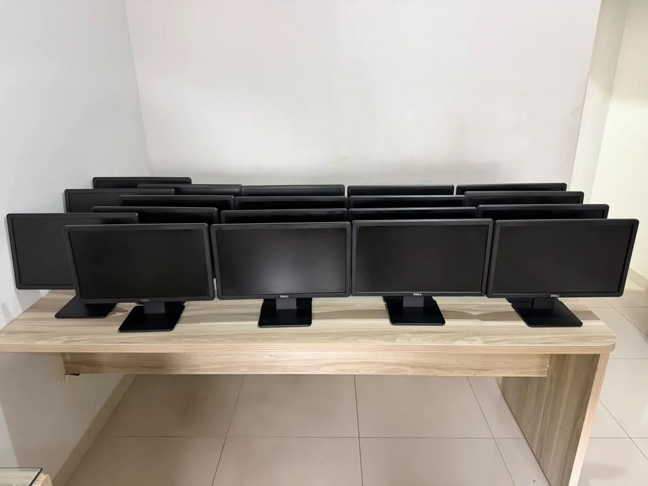 Lote Monitor Dell 19 polegadas com adaptador HDMI - Foto 3