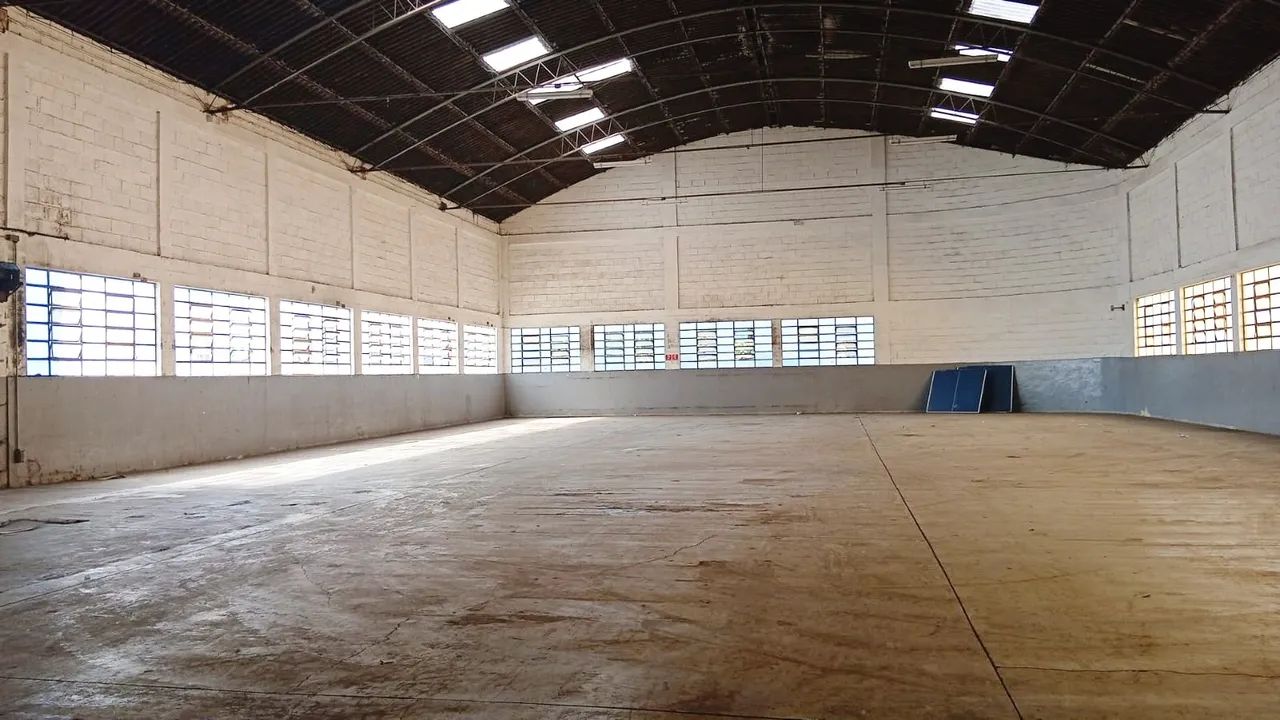 Galpão Industrial para locação e venda - Água Chata - Foto 2