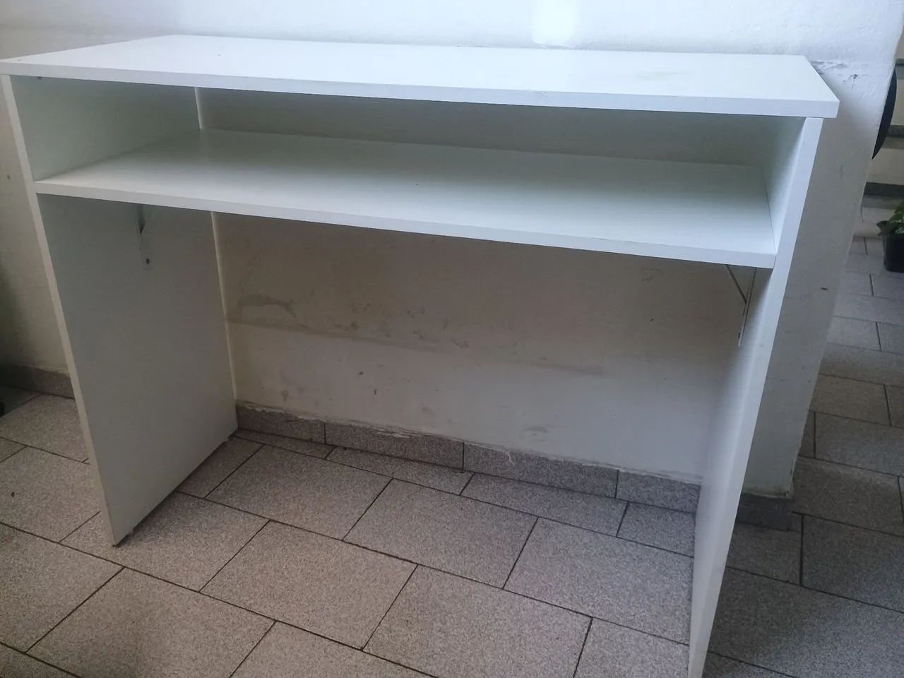 Mesa com gaveta muito uso - Foto 4