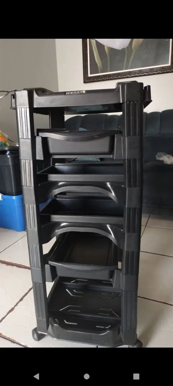 Carrinho de cabeleireira 