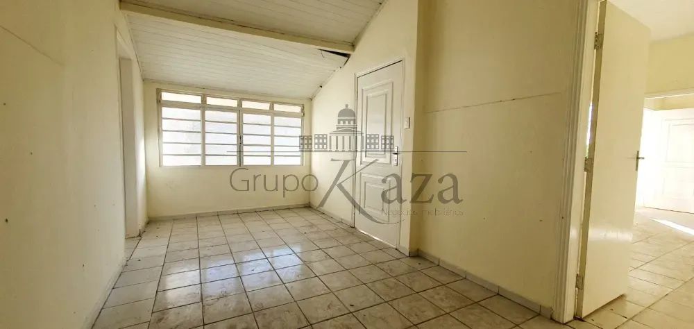 Casa Comercial Excelente local - Centro - Jacareí SP - 414,93m² Estuda permuta - Foto 2