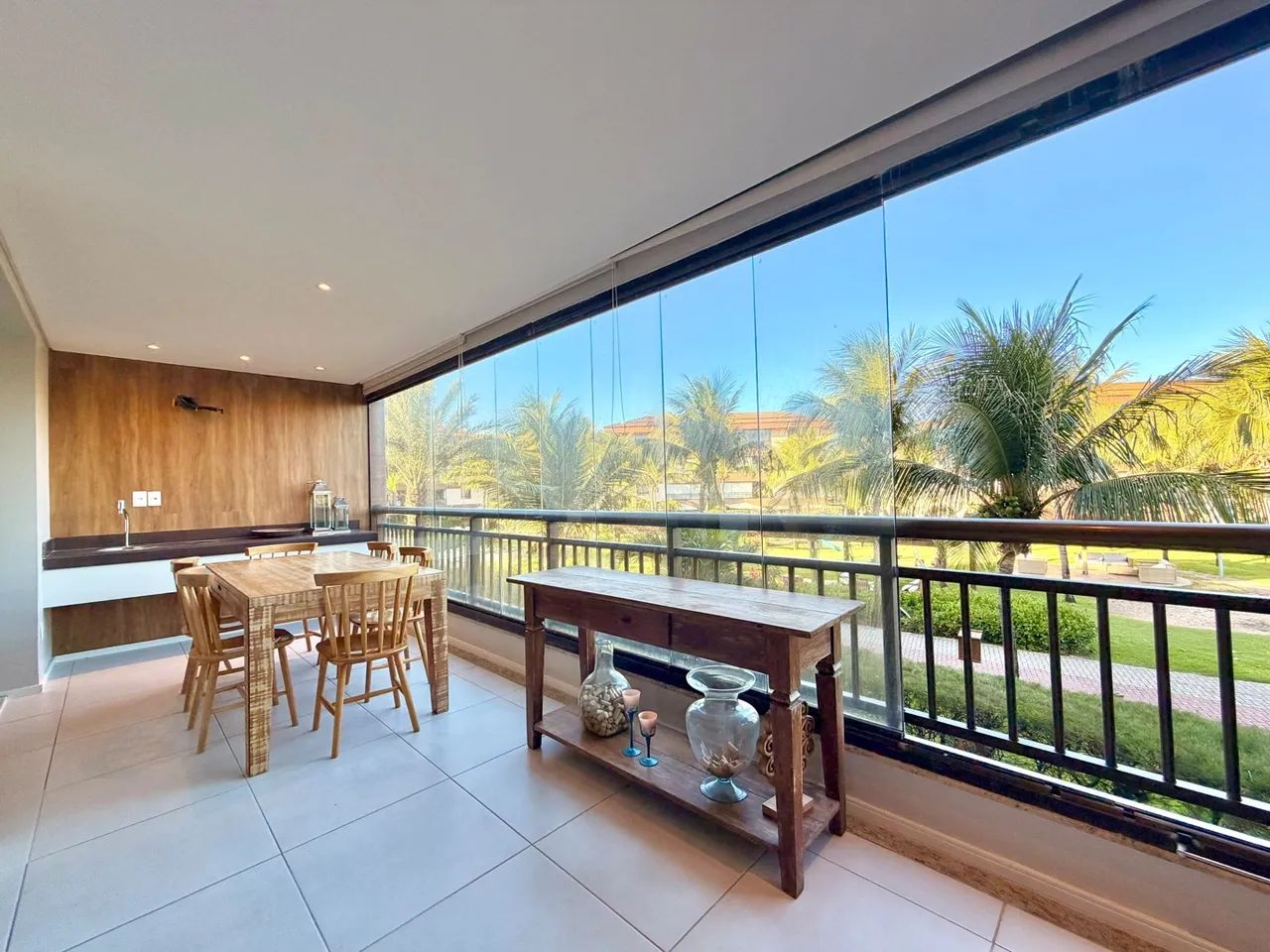 Apartamento com 04 suítes Mandara Lanai 