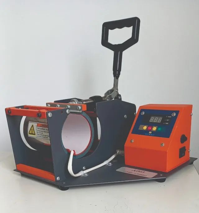 Prensa para sublimar canecas e copos 220V com transformador 110V para 220V