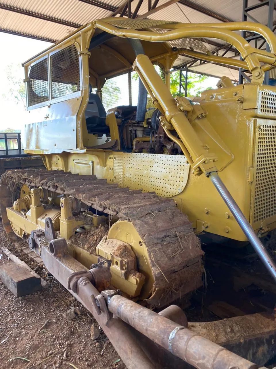 Esteira Komatsu d65 1988