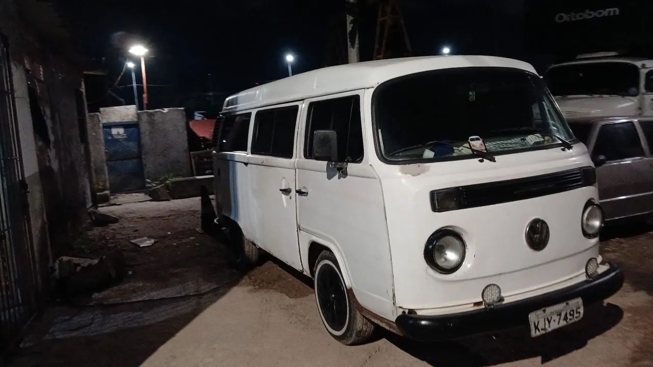 Volkswagen Kombi Kombi Standard/ Luxo/ Série Prata 2001