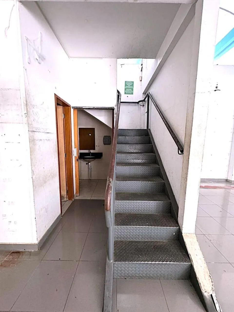 Vende-se Prédio Comercial no Setor Oeste, Shopping Center Sul - Foto 4