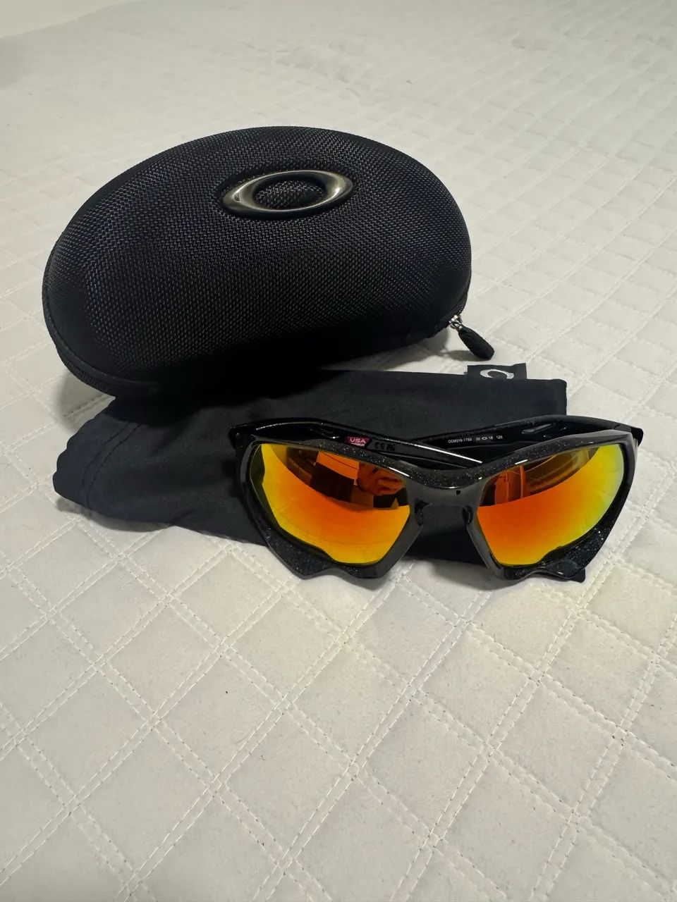 ÓCULOS DE SOL OAKLEY PLAZMA MATTE BLACK INK PRIZM RUBY