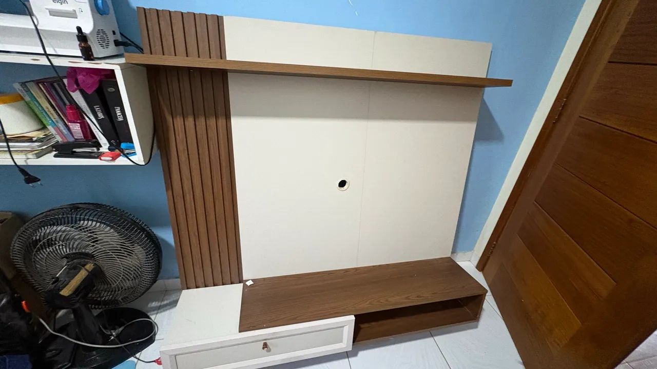 VENDE-SE PAINEL PARA TV DE ATÉ 65 polegadas 