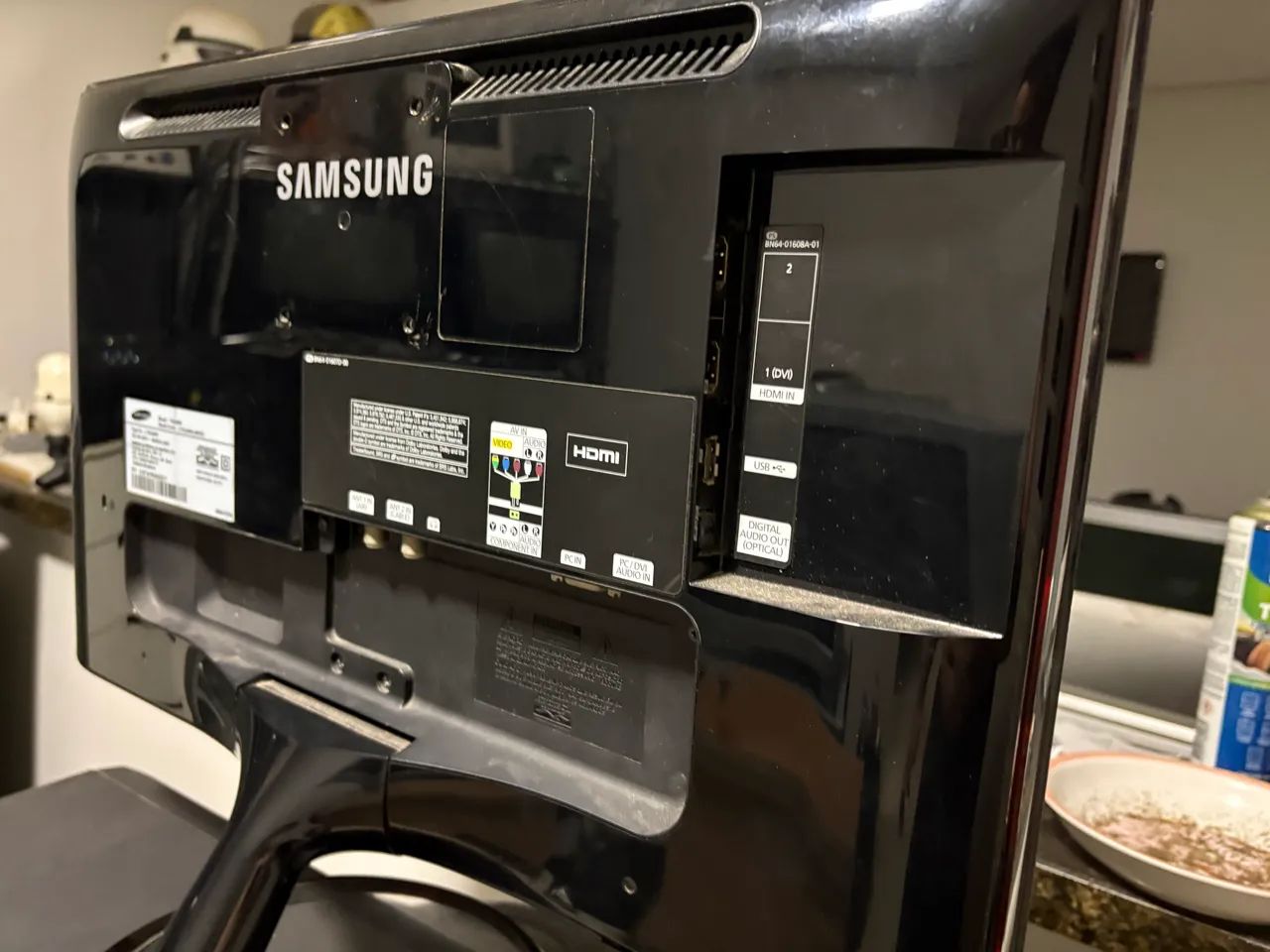 Tv Samsung 22 polegadas ta550 Led aceito troca  - Foto 3