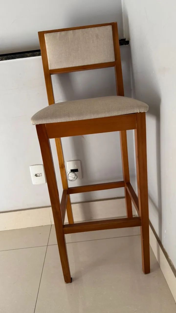 Banquetas de madeira  - Foto 2