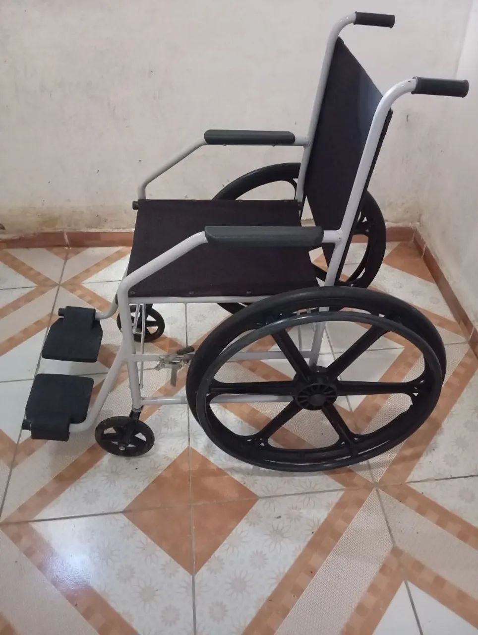 Cadeira de roda  - Foto 4