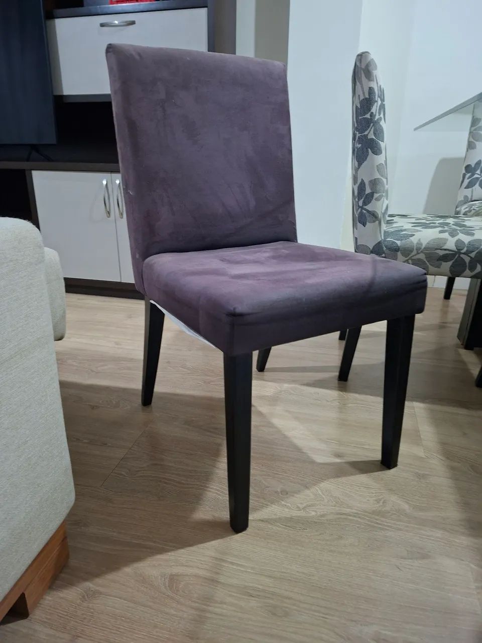 Mesa de jantar 1,80m + 6 cadeiras - Foto 4